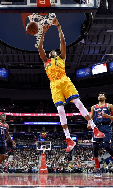 Antetokounmpo helps Bucks rout Wizards, 131-115